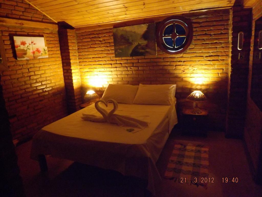 Pousada Quintal Das Pedras Penedo  Room photo